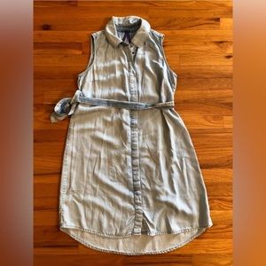 Seraphine Blue Chambray Sleeveless ButtonUp Maternity Nursing Dress Size 6 Blue